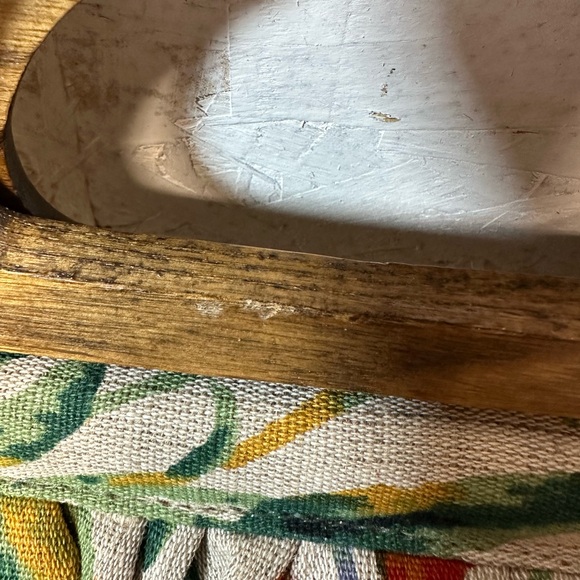 Floral Carpet Bags of America HandBag with Wooden Handles - Picture 10 of 10